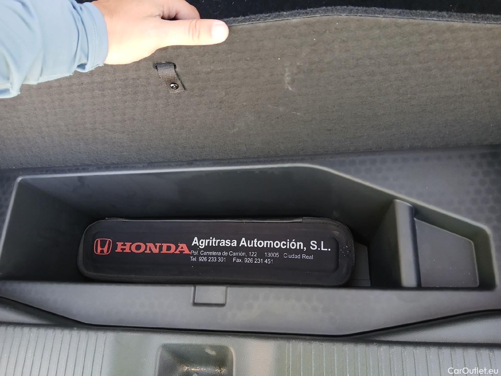 Honda  HR-V HONDA  / 2021 / 5P / todoterreno 1.5 i-MMD Advance 4x2 #3
