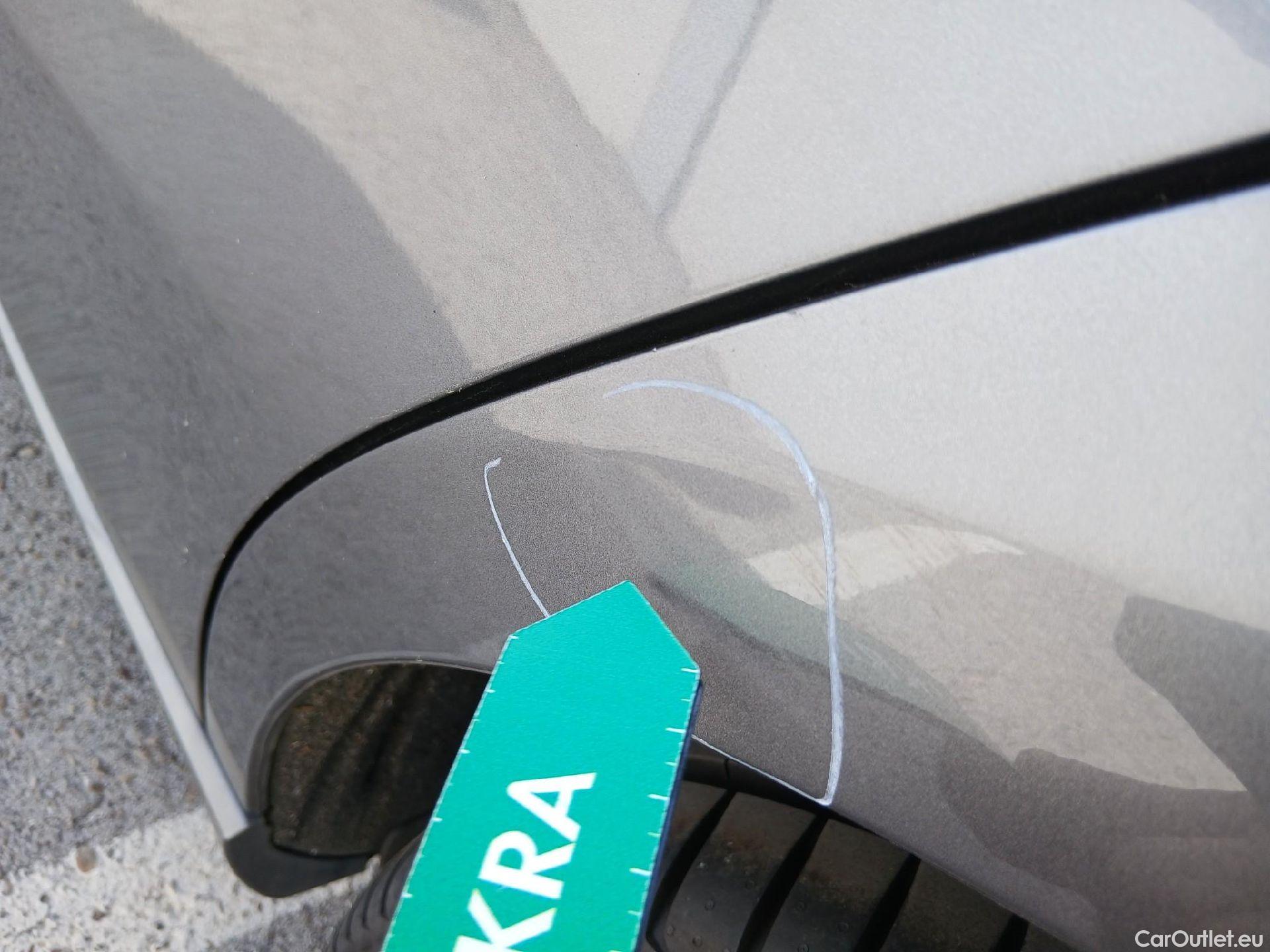  Mercedes  A-Klasse MERCEDES-BENZ Clase A / 2018 / 5P / berlina con portón A 180 d #28