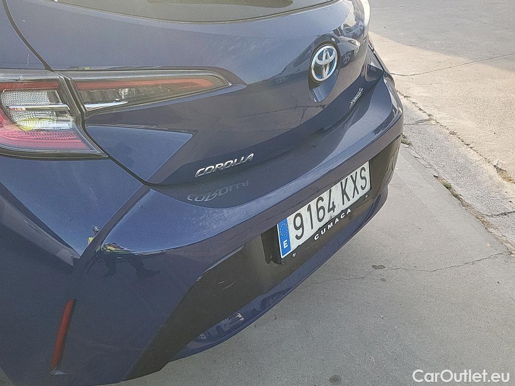 Toyota  Corolla TOYOTA  / 2019 / 5P / berlina con portón 1.8 125H FEEL! E-CVT #11