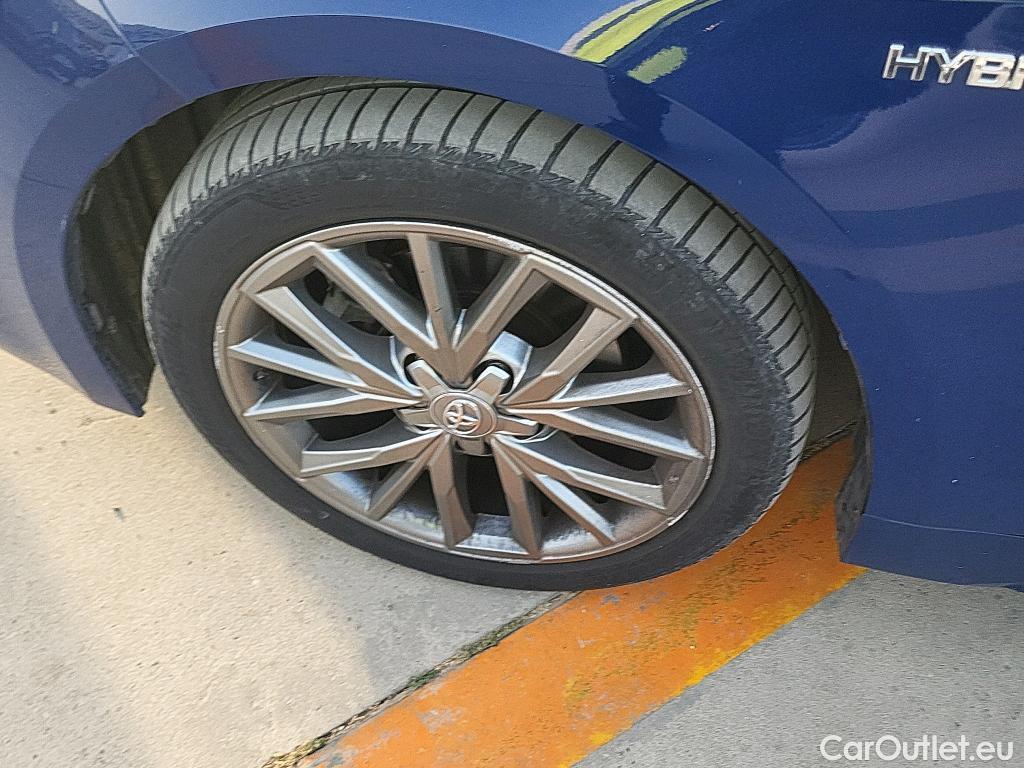  Toyota  Corolla TOYOTA  / 2019 / 5P / berlina con portón 1.8 125H FEEL! E-CVT #5