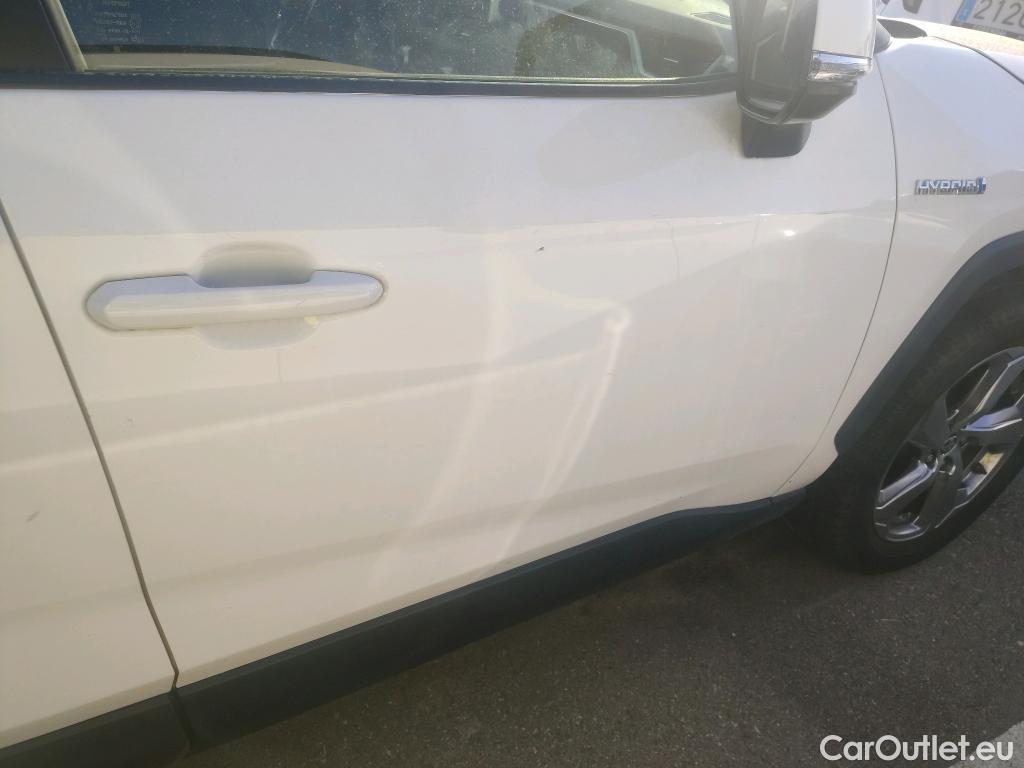  Toyota  RAV4 TOYOTA  / 2018 / 5P / todoterreno 2.5l 220H Advance #9