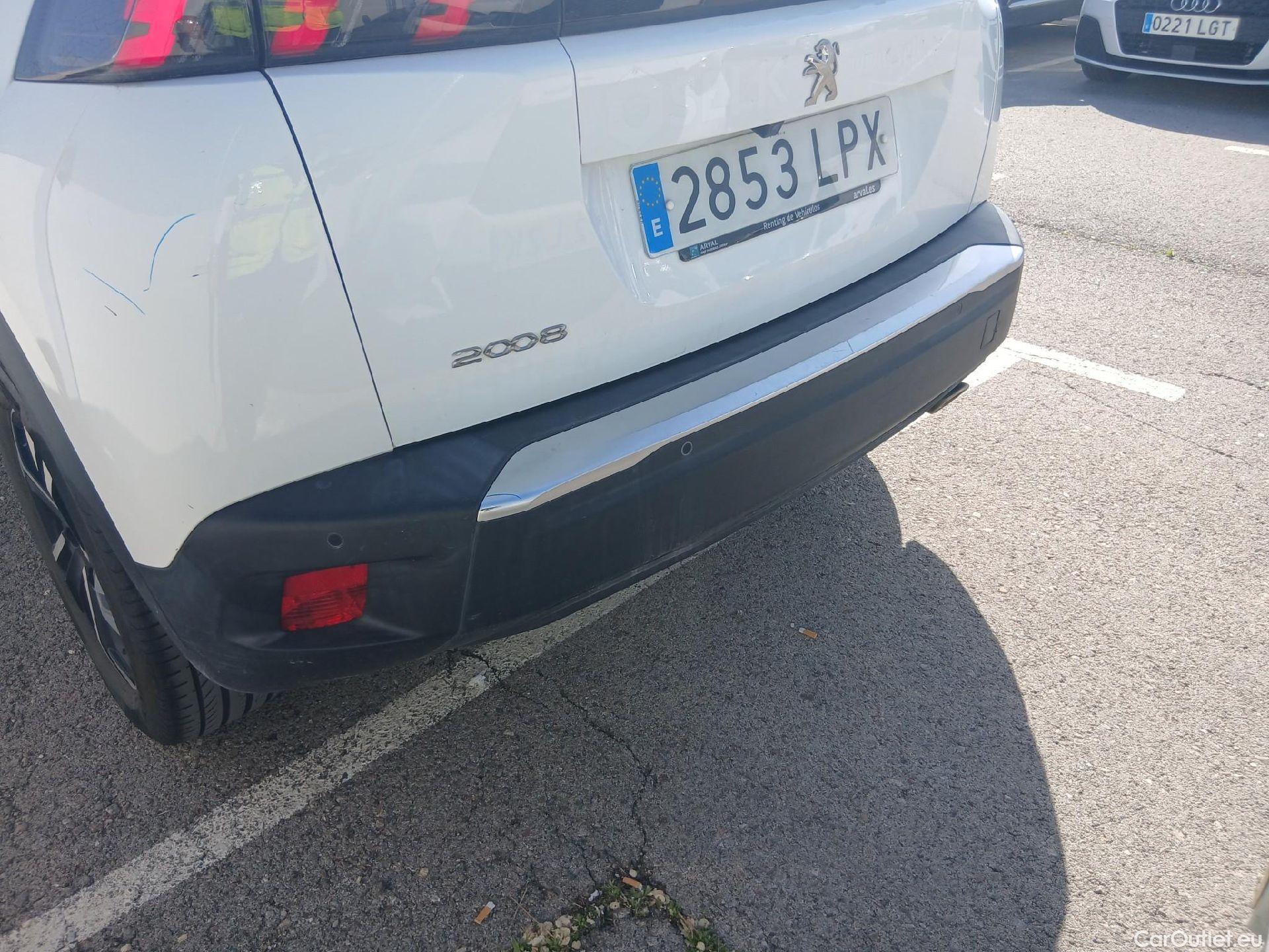  Peugeot  2008 PEUGEOT  / 2019 / 5P / todoterreno Allure Pack BlueHDI 81kW (110CV) (AC) #21