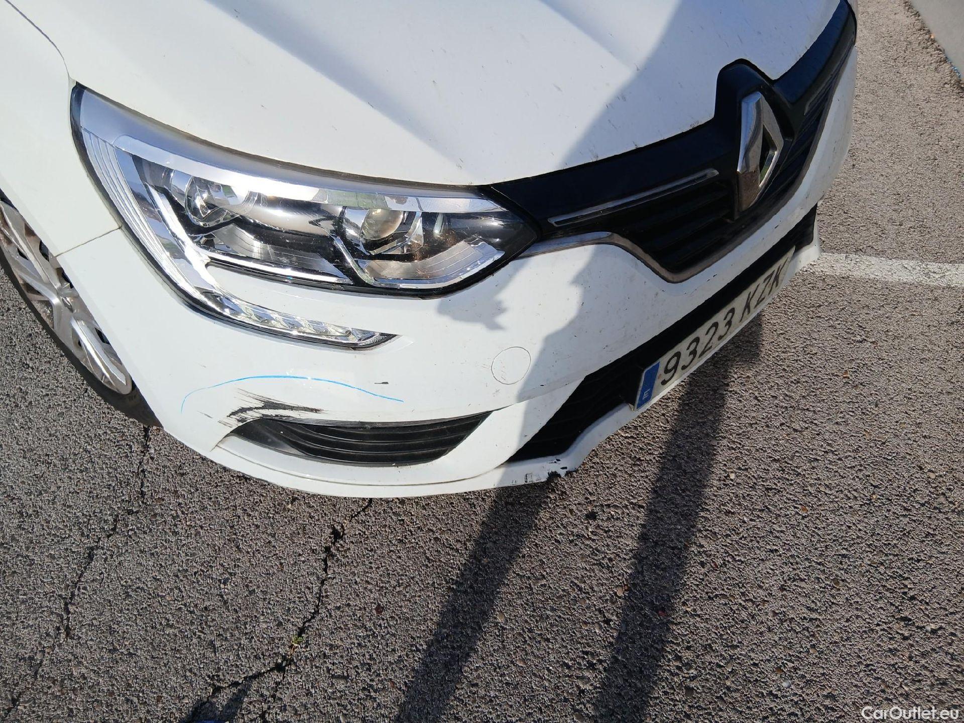  Renault  Megane RENAULT Mégane / 2015 / 5P / berlina con portón Life Blue dCi 70kW (95CV) #5