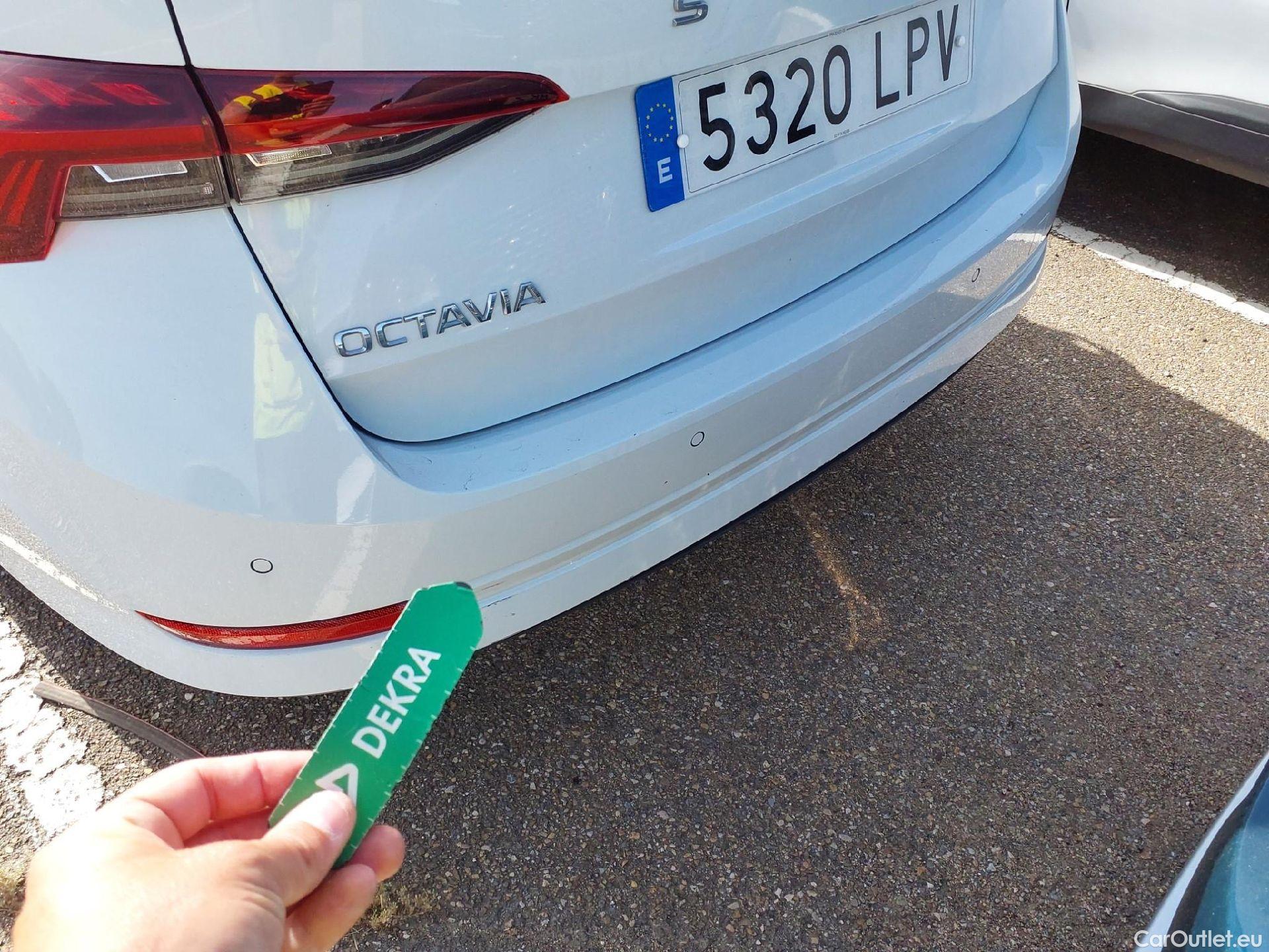  Skoda  Octavia SKODA  / 2020 / 5P / familiar Combi 2.0 TDI 85kW(115CV) Man Ambition #7