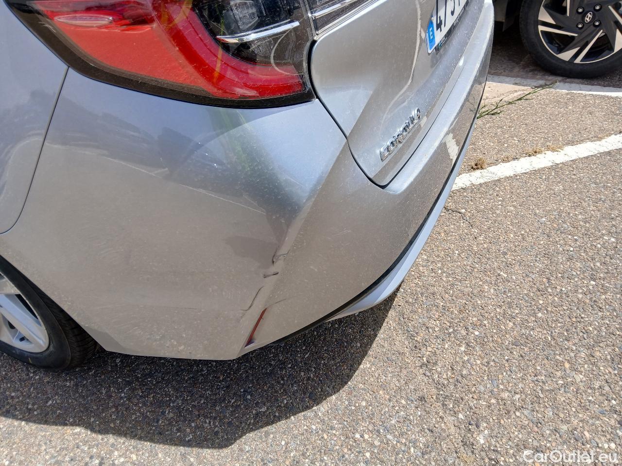  Toyota  Corolla TOYOTA  / 2019 / 5P / familiar 1.8 125H BUSINESS PLUS E-CVT TOU SPORT #17