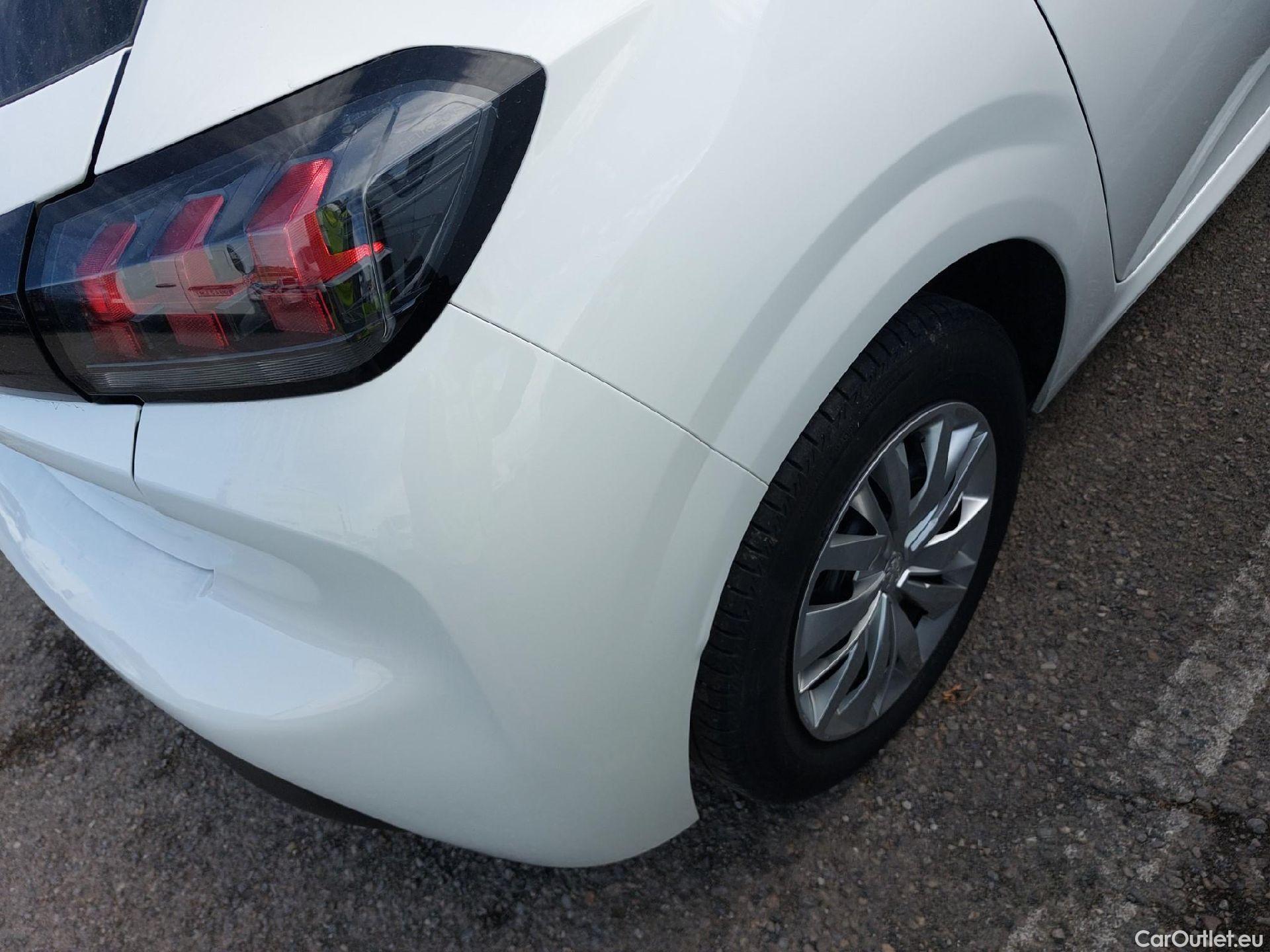  Peugeot  208 PEUGEOT  / 2019 / 5P / berlina con portón BlueHDi 73kW (100CV) Active (CM) #11