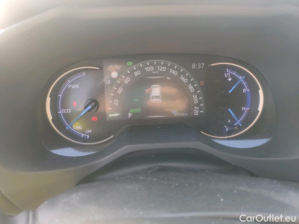  Toyota  RAV4 TOYOTA  / 2018 / 5P / todoterreno 2.5l 220H Advance #32