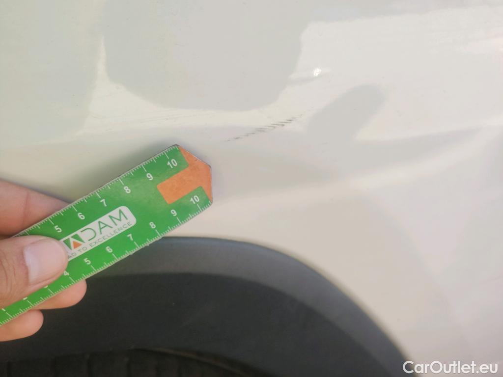  Toyota  RAV4 TOYOTA  / 2018 / 5P / todoterreno 2.5l 220H Advance #13