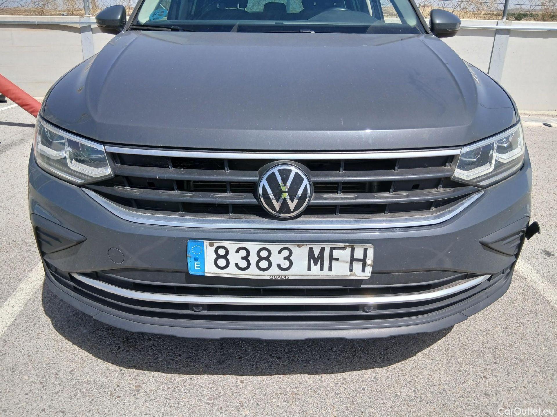  Volkswagen  Tiguan  Life 2.0 TDI 150CV AT7 E6d #9