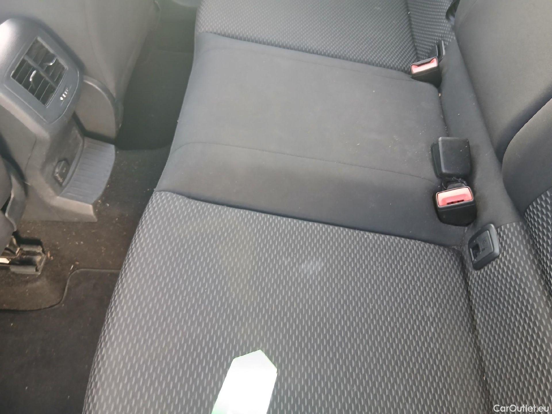  Volkswagen  T-ROC VOLKSWAGEN  / 2017 / 5P / todoterreno Edition 1.6 TDI 85kW (115CV) #20