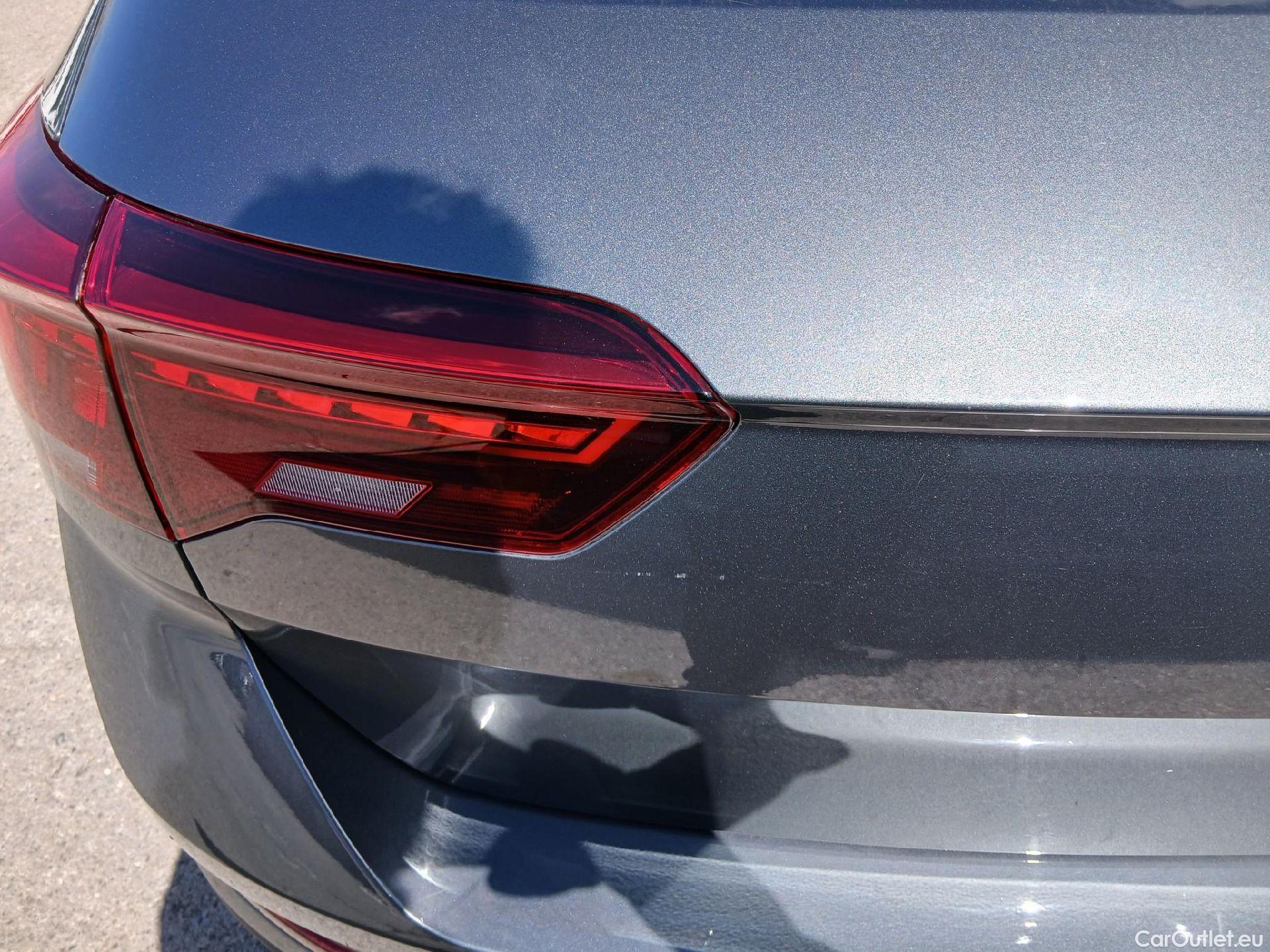  Volkswagen  T-ROC VOLKSWAGEN  / 2021 / 5P / todoterreno Life 2.0 TDI 85kW (115CV) (AC2) #13