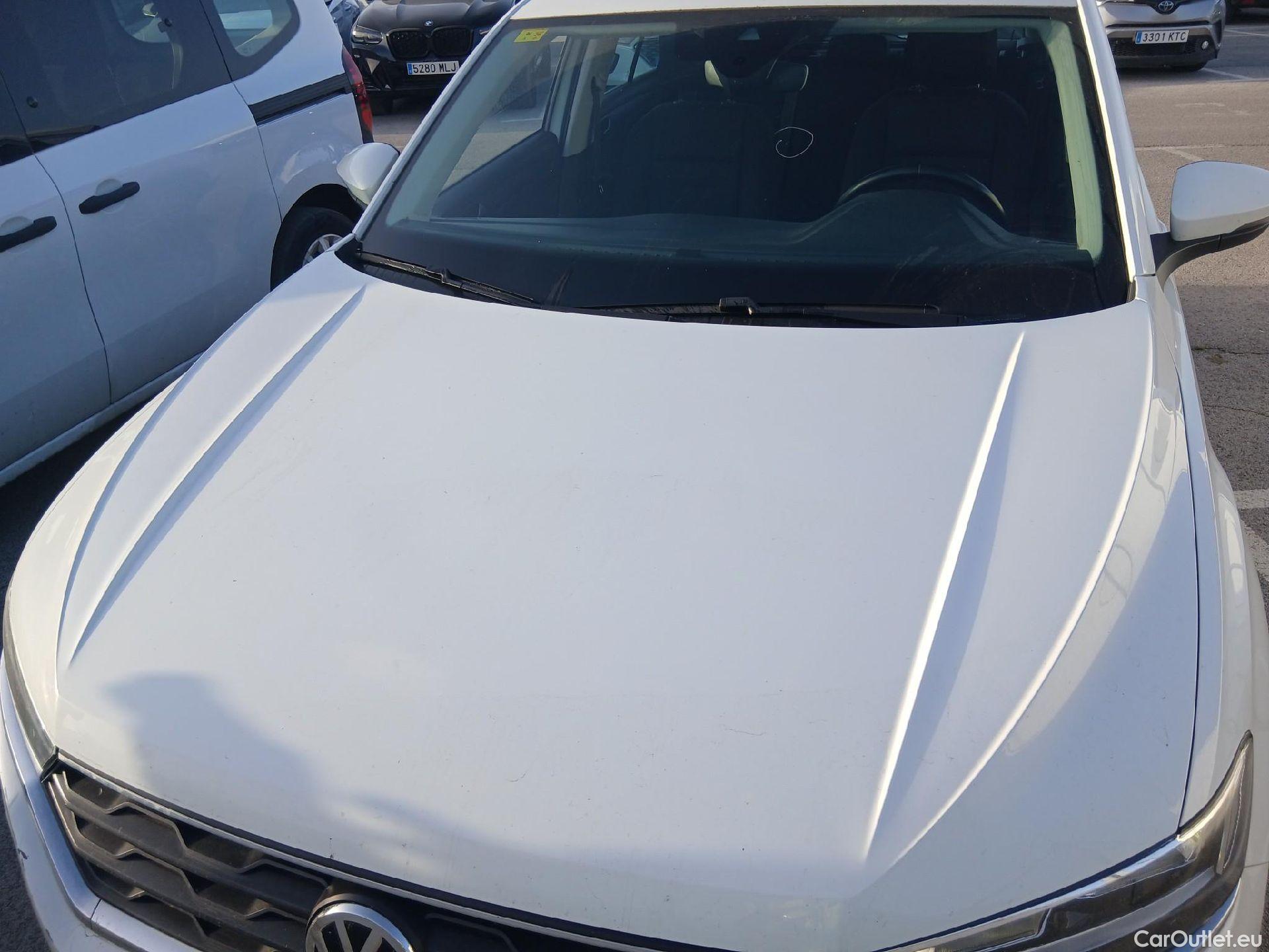  Volkswagen  T-ROC VOLKSWAGEN  / 2017 / 5P / todoterreno Edition 1.6 TDI 85kW (115CV) #9