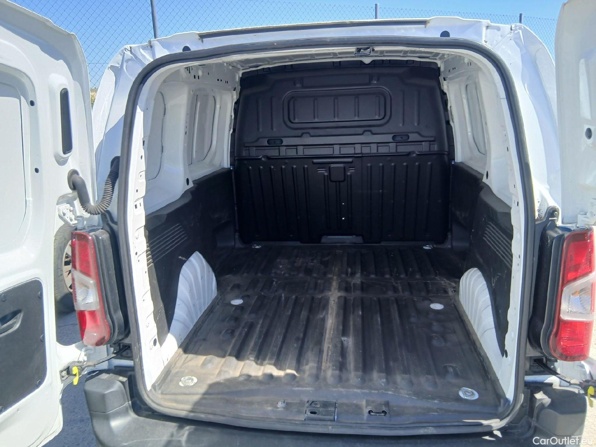  Citroen  Berlingo CITROEN  / 2018 / 3P / furgón derivado de turismo Talla M BlueHDi 100 CONTROL #21