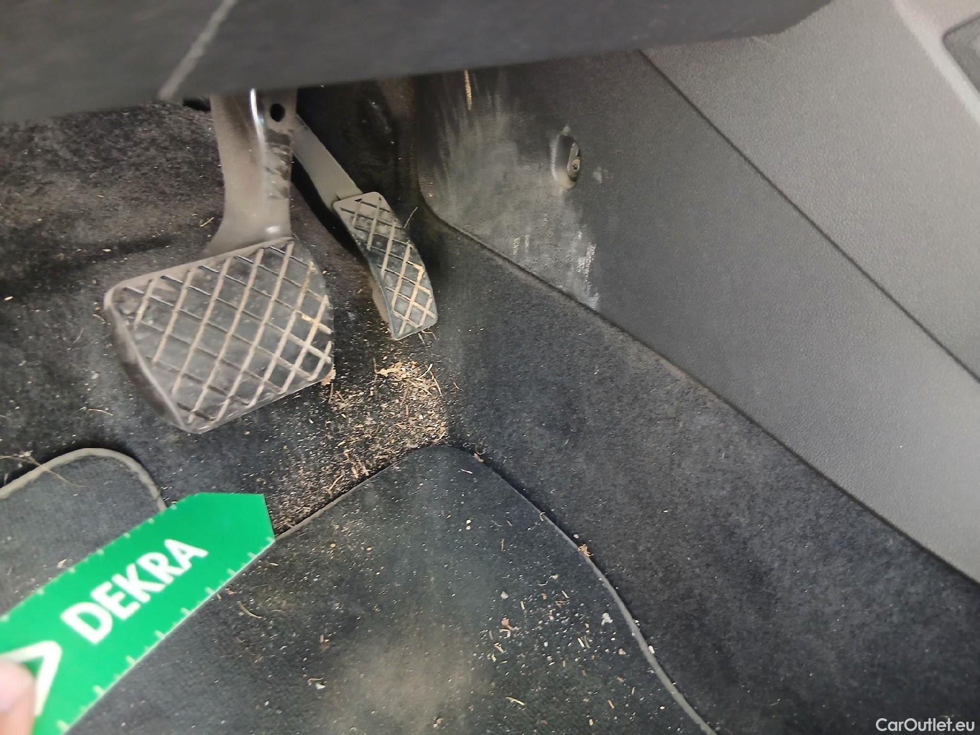  Volkswagen  Tiguan  Life 2.0 TDI 150CV AT7 E6d #18