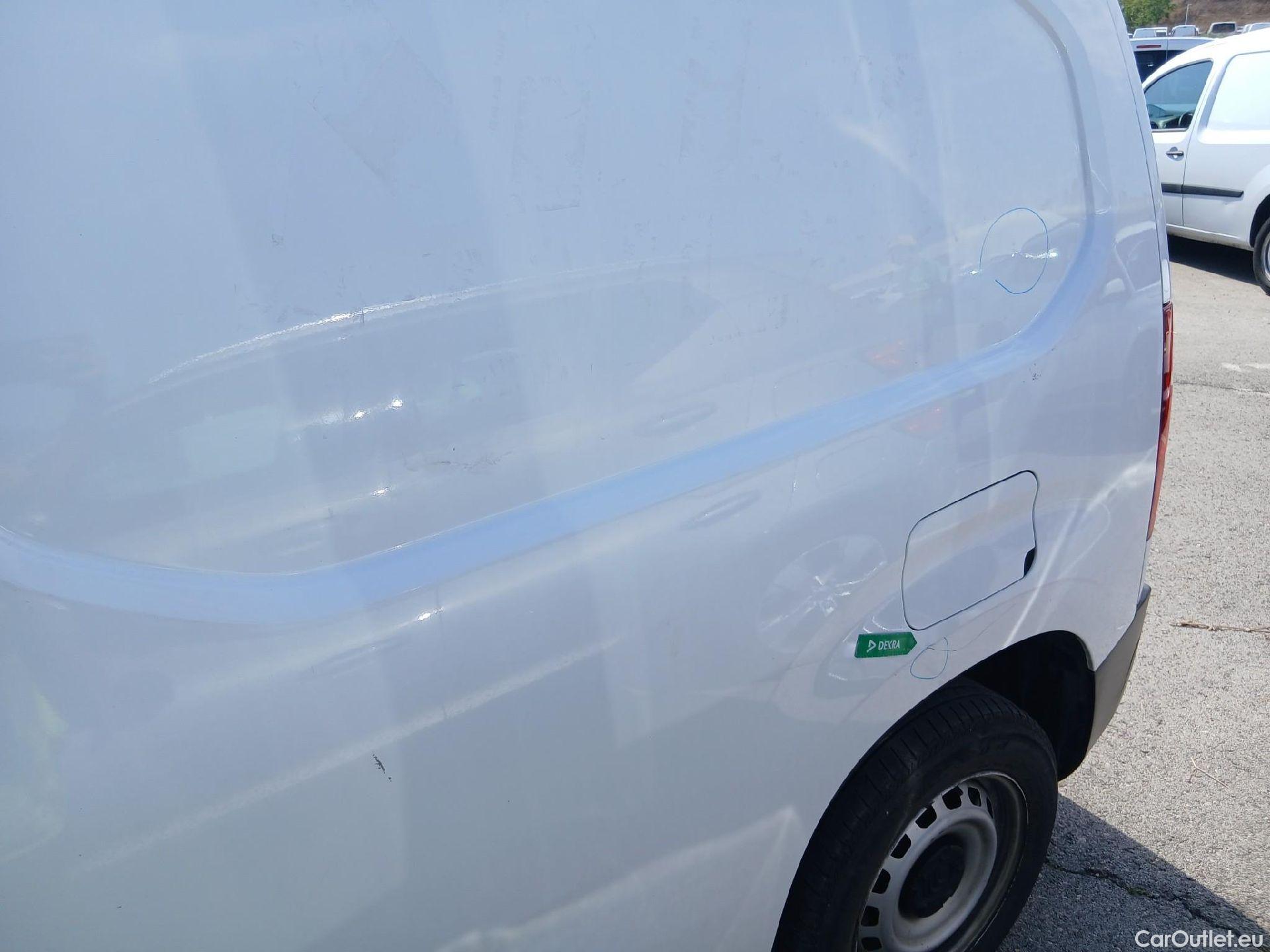  Citroen  Berlingo CITROEN  / 2018 / 3P / furgón derivado de turismo Talla M BlueHDi 73kW CONTROL #13