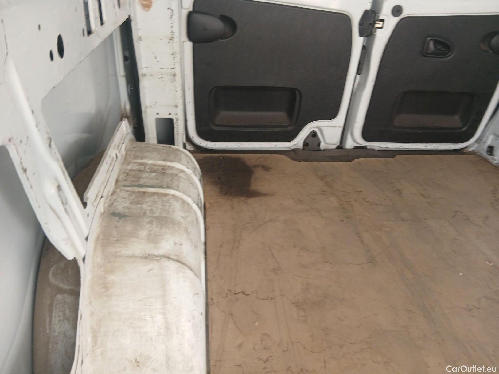  Renault  Trafic RENAULT  / 2021 / 4P / furgón Furgón L2H1 Blue dCi 96 Kw (130 CV) CUA #41