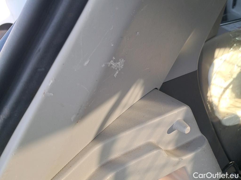  Renault  Zoe RENAULT  VU 5P 1G BERLINA COMERCIAL Entry Flexi #18