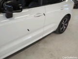  Volvo  XC60 Volvo  T8 Hybrid AWD R-Design Auto 5d #32