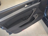  Volkswagen  Passat Volkswagen  Variant 2.0 TDI EVO 150 KM DSG Business 5d #27