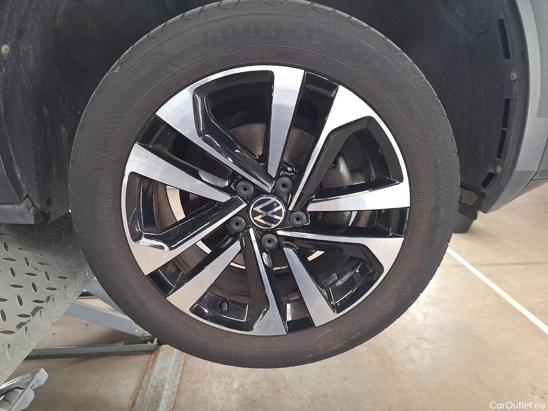  Volkswagen  T-ROC VW,  '17, Volkswagen  1.0 TSI United 5d #17