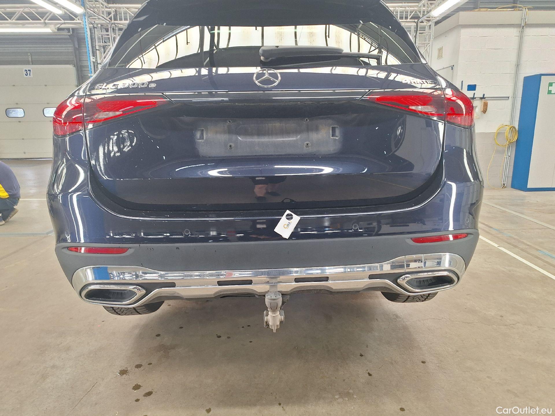  Mercedes  GLC Mercedes,  '22 PHEV, Mercedes-Benz   300 e 4MATIC Luxury Line 5d #32