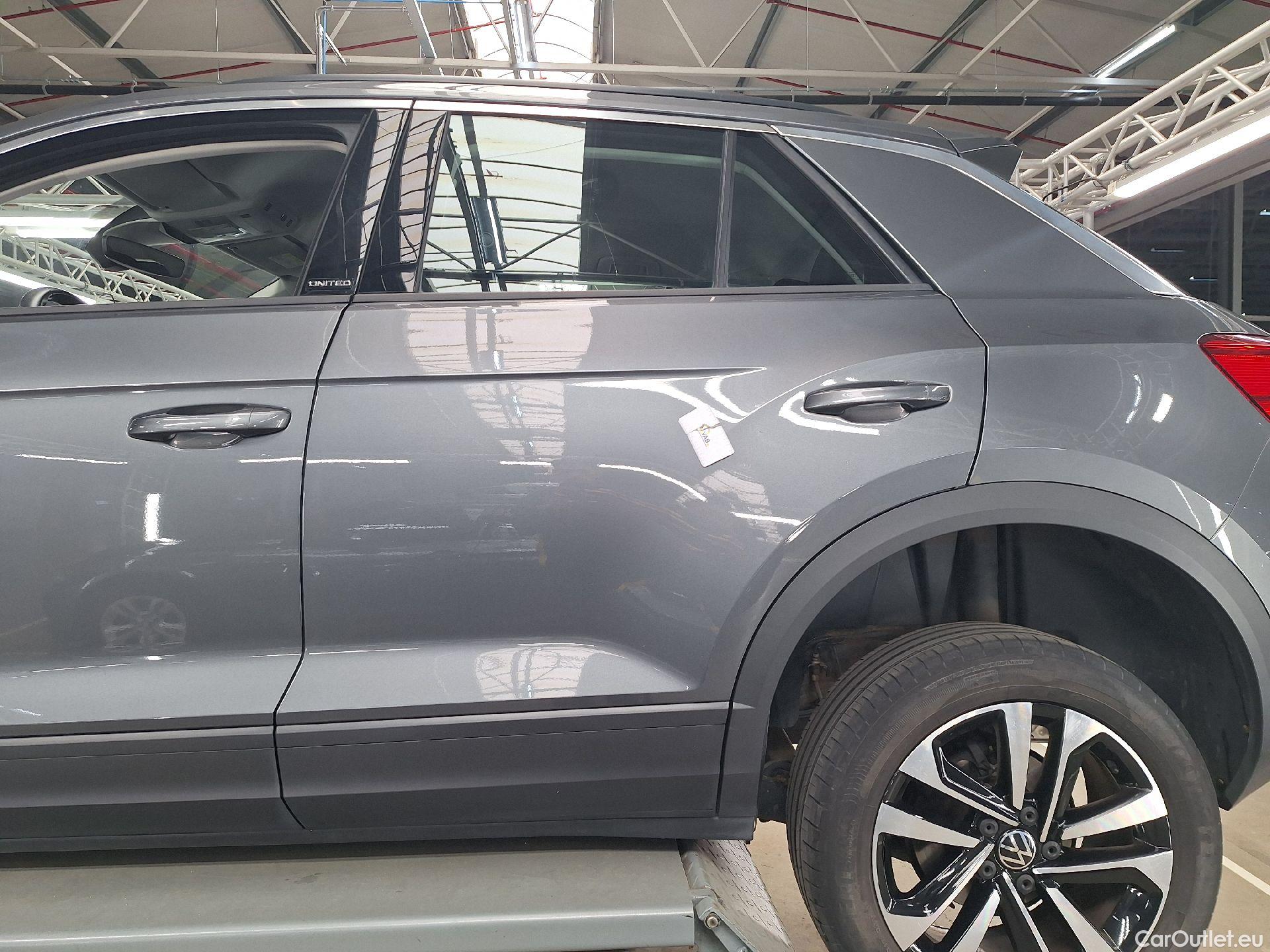  Volkswagen  T-ROC VW,  '17, Volkswagen  1.0 TSI United 5d #1