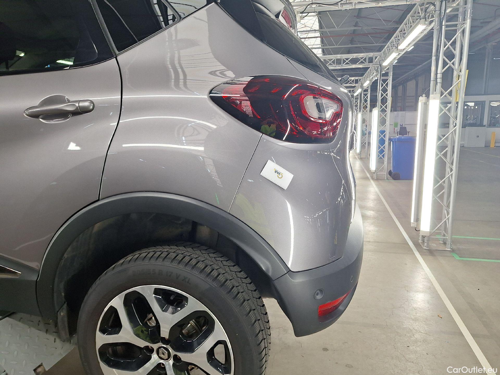  Renault  Captur Renault,  '13, Renault  TCe 130 GPF Intens 5d #21