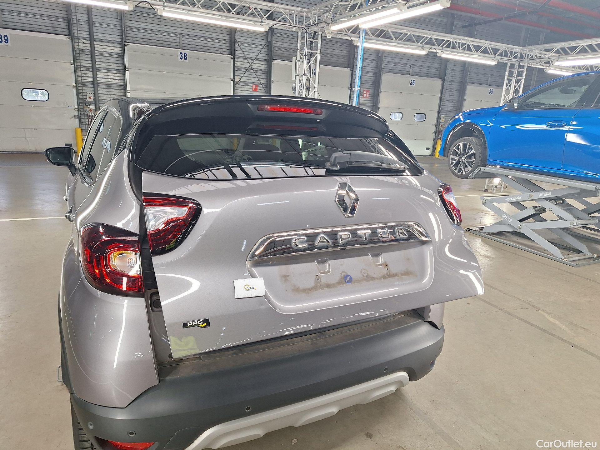  Renault  Captur Renault,  '13, Renault  TCe 130 GPF Intens 5d #12