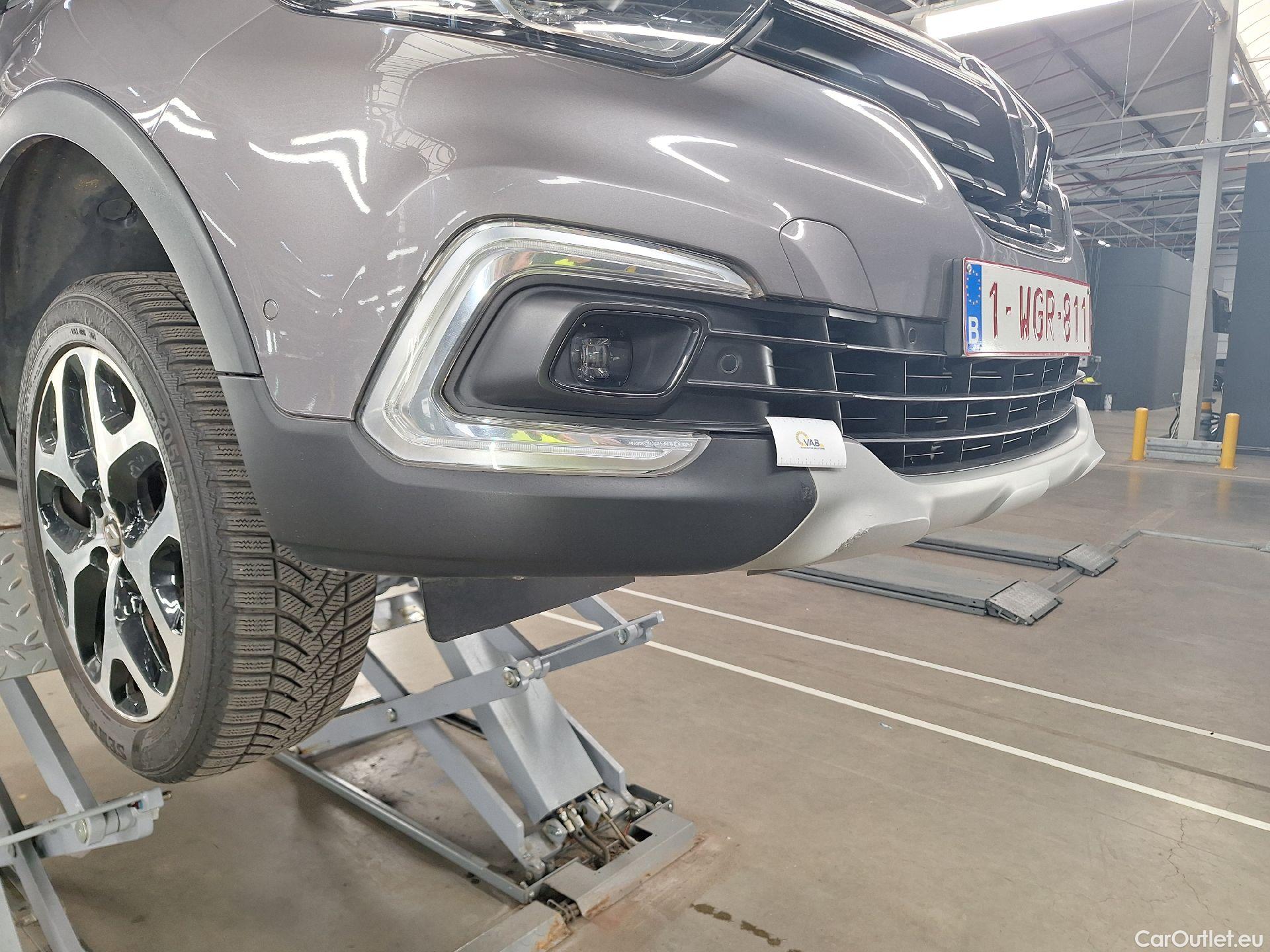  Renault  Captur Renault,  '13, Renault  TCe 130 GPF Intens 5d #30