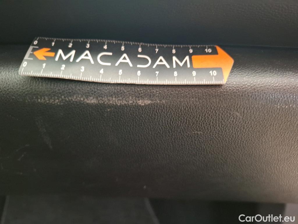  Renault  Megane  IV Berline 5pt. Société Air Nav 1.5 dCi 90CV BVM6 E6 #14