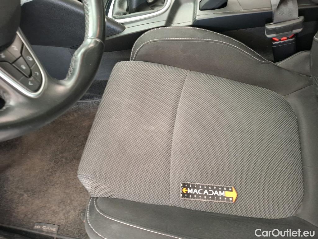  Renault  Megane  IV Berline 5pt. Société Air Nav 1.5 dCi 90CV BVM6 E6 #8