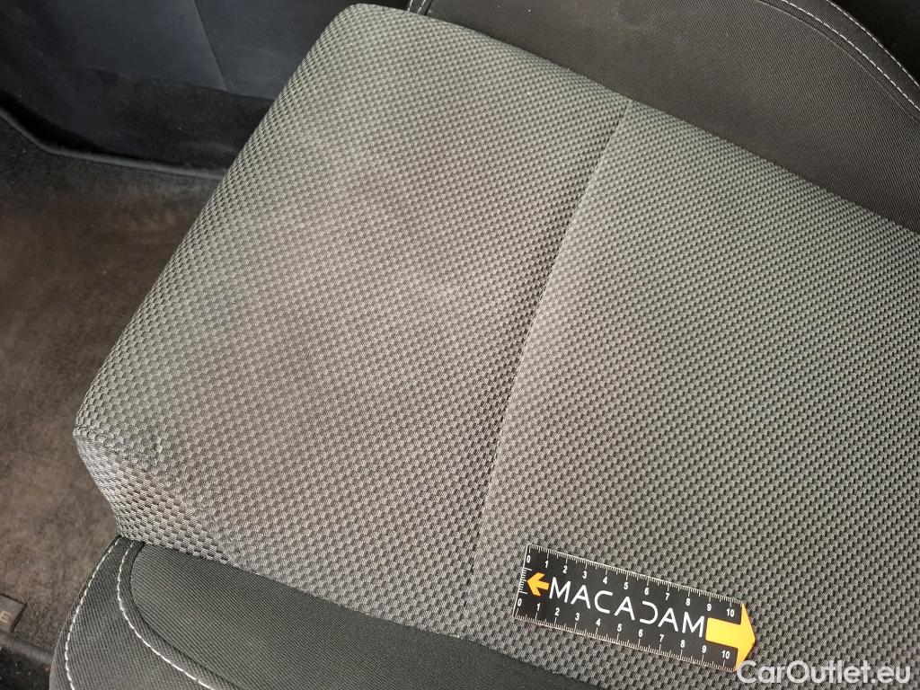 Renault  Megane  IV Berline 5pt. Société Air Nav 1.5 dCi 90CV BVM6 E6 #9