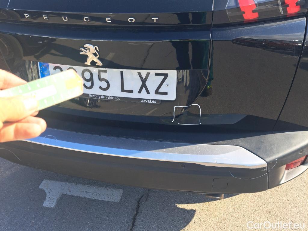  Peugeot  2008 PEUGEOT  / 2019 / 5P / todoterreno Active BlueHDI 81kW (110CV) #8