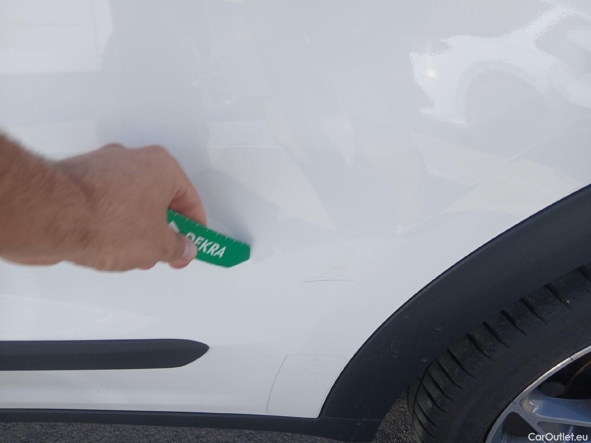  KIA  Niro KIA  / 2019 / 5P / crossover 1.6 GDi HEV 104kW (141CV) Emotion #4