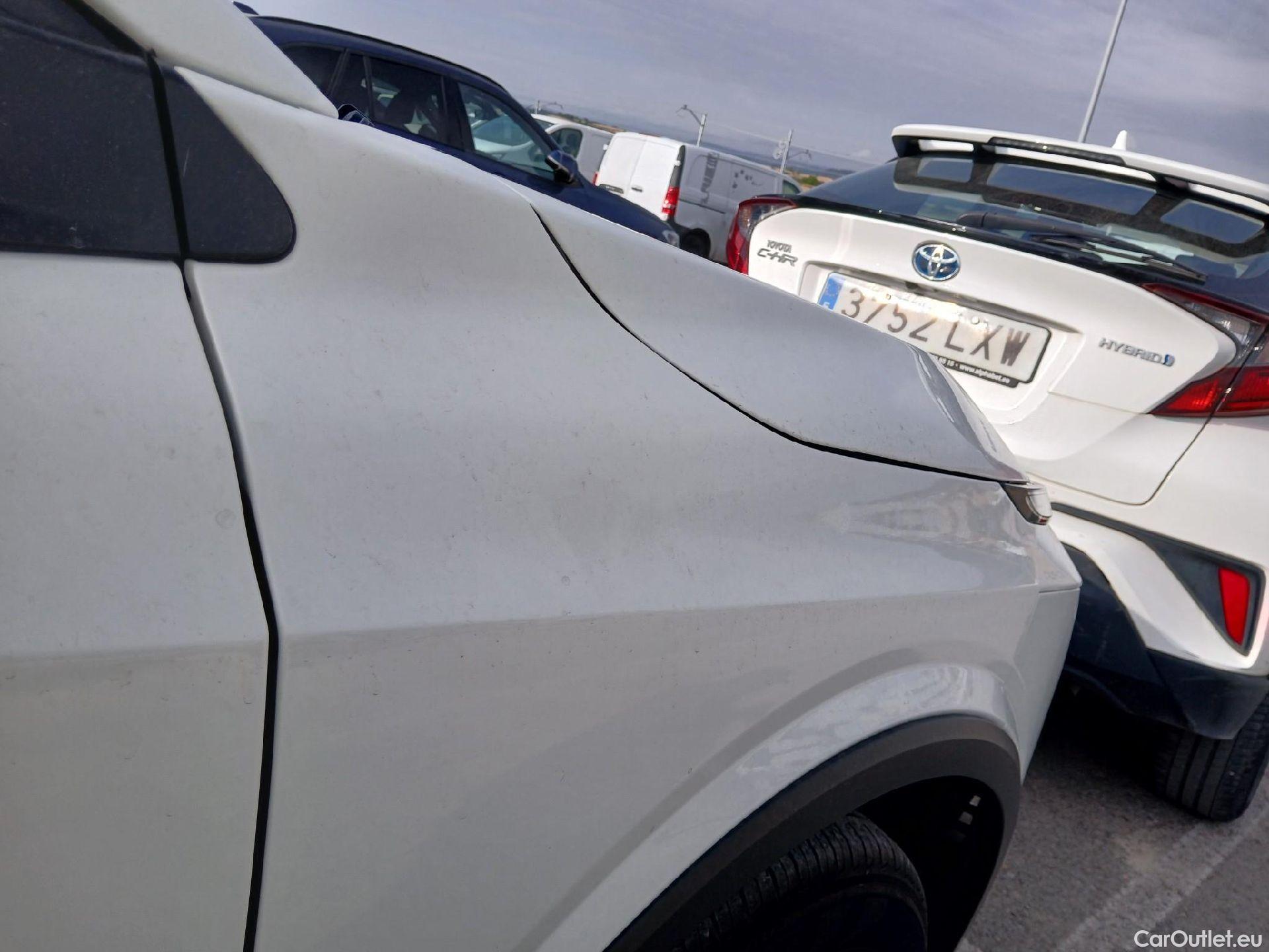  Nissan  Qashqai NISSAN  / 2021 / 5P / todoterreno DIG-T 103kW (140CV) mHEV 4x2 Acenta #47