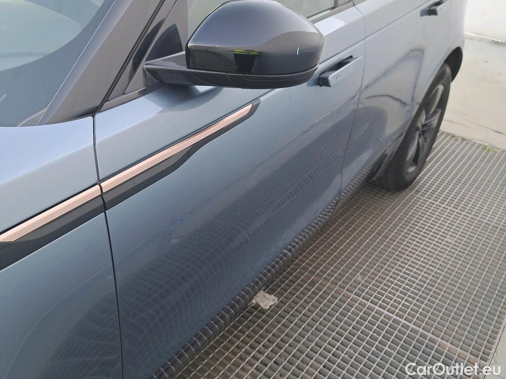  Land Rover  Range Rover LAND ROVER  Velar / 2017 / 5P / todoterreno 2.0 D180 132kW R-Dynamic 4WD Auto #3