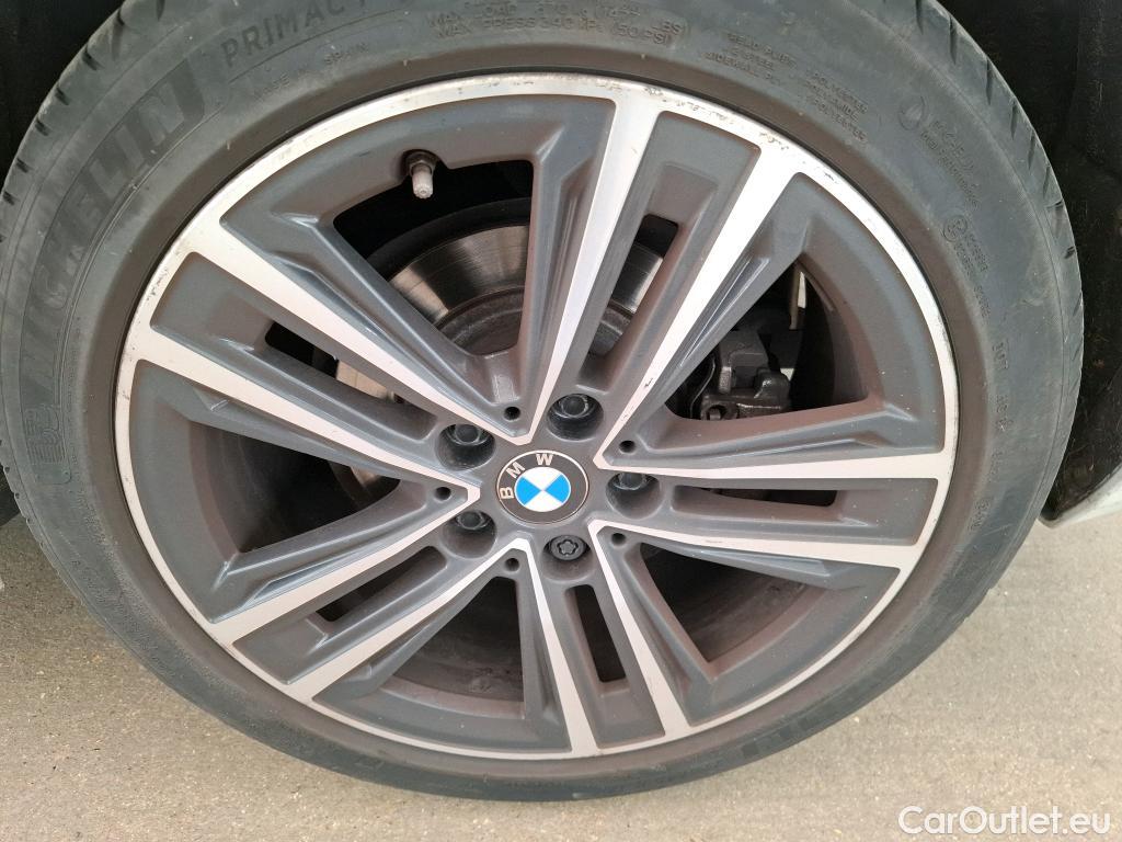 Bmw  Serie 1 BMW Série 1 / 2019 / 5P / Berline 1.5 118I Business Design #38