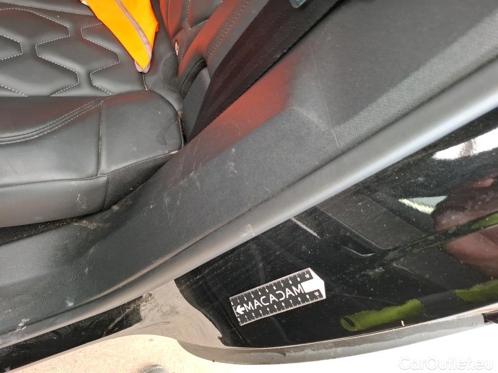  Peugeot  3008  GT 1.5 HDi 130CV BVM6 E6d #19