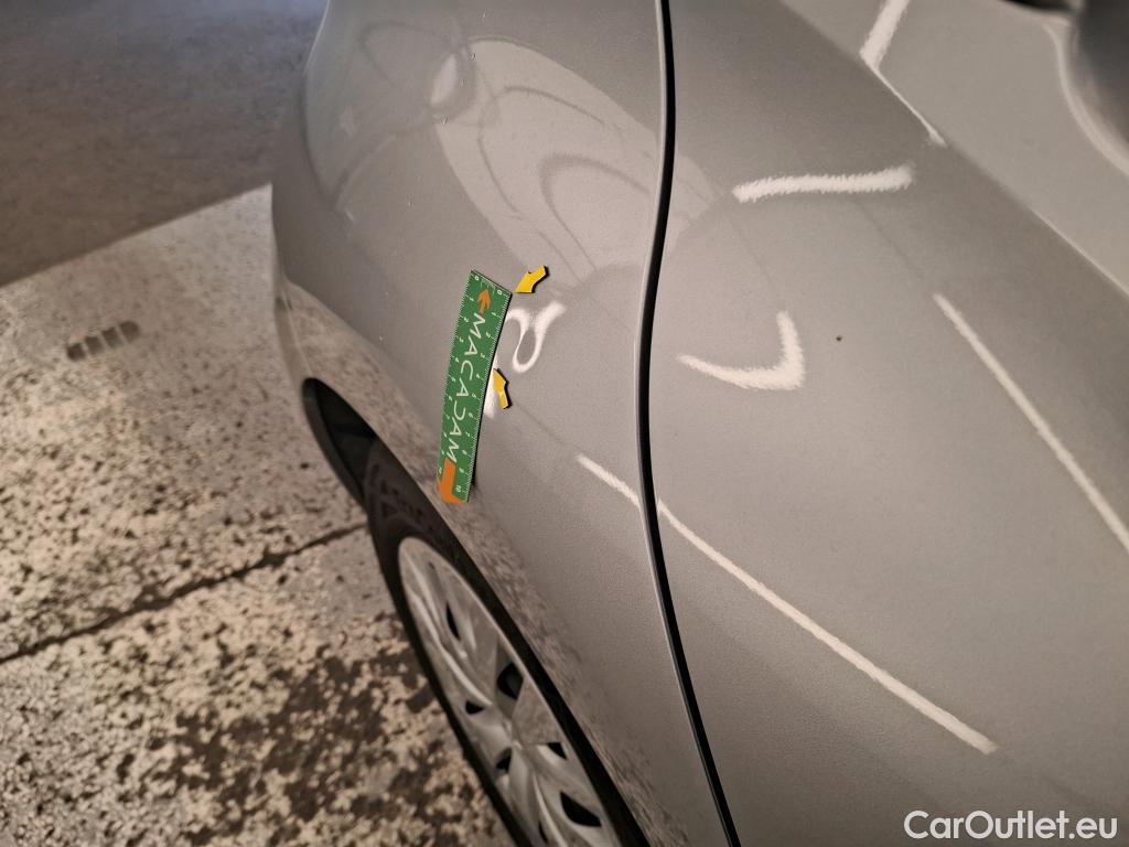  Toyota  Yaris TOYOTA  Hybride Affaires / 2019 / 5P / Berline 1.5 Hybride 116h Dynamic Business Affair #4