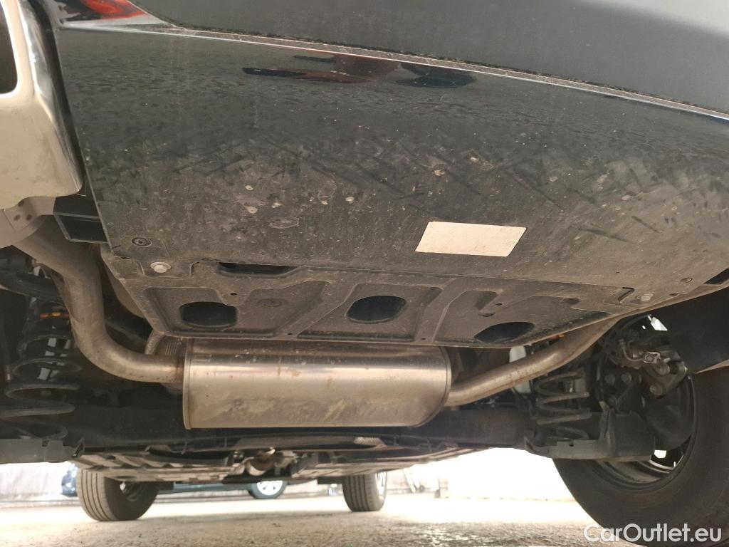  Peugeot  2008 PEUGEOT  / 2023 / 5P / Crossover Hybrid 145 e-DCS6 STYLE(SP) / TRANSFO VP VF #2