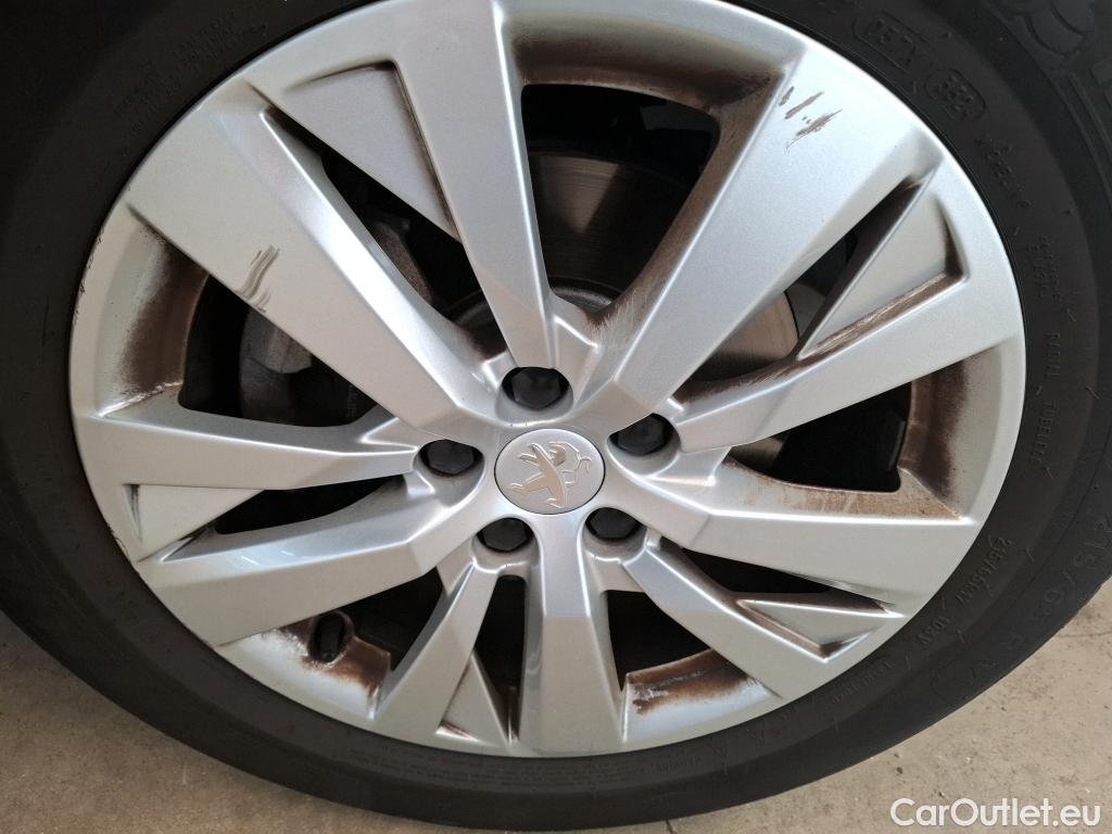  Peugeot  5008  Active Pack 1.2 PureTech 130CV BVA8 7 Sieges E6d #34