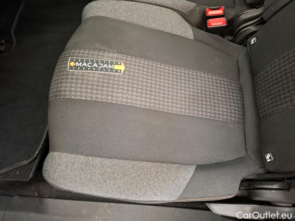 Peugeot  5008  Active Pack 1.2 PureTech 130CV BVA8 7 Sieges E6d #54
