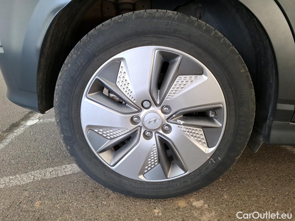  Hyundai  Konna HYUNDAI Kona / 2020 / 5P / SUV ELECTRIQUE 64kWh 204 ch Executive #19