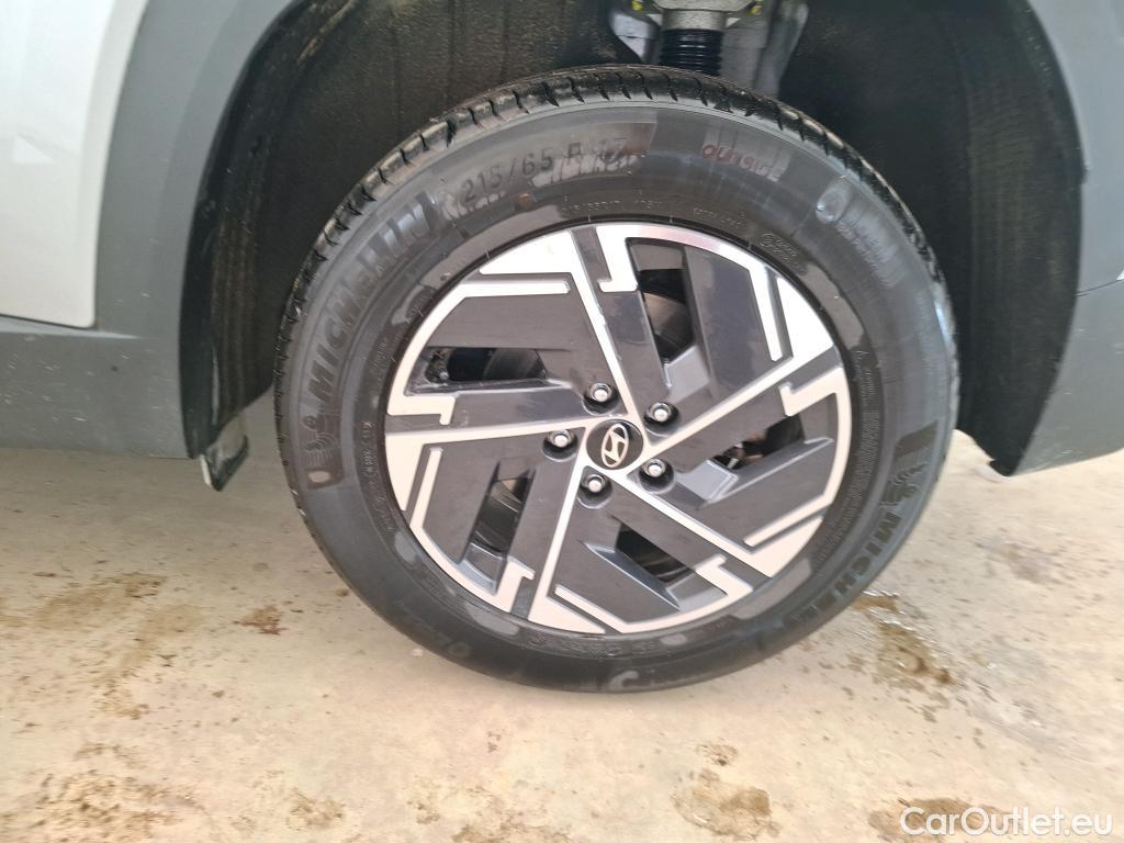  Hyundai  Tucson HYUNDAI  / 2024 / 5P / SUV 1.6 HYBRID 215 INITIA AUTO #7