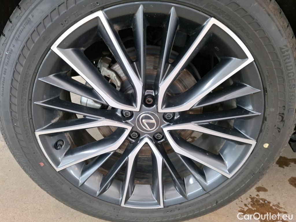  Lexus  NX LEXUS  / 2021 / 5P / SUV 450H+ 4WD Executive #10