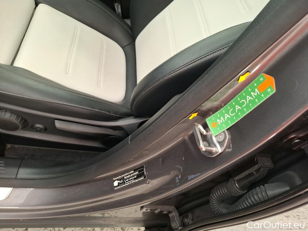  Mercedes  GLA MERCEDES-BENZ  / 2020 / 5P / SUV 1.3  250 e AMG LINE DCT #1