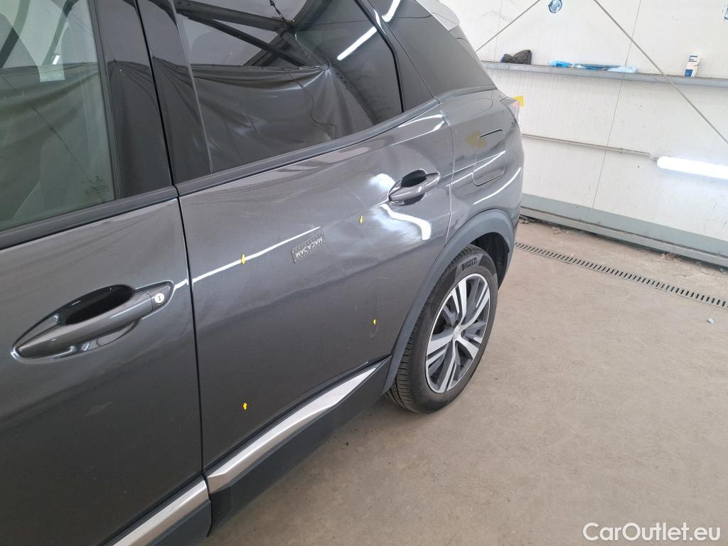  Peugeot  3008 PEUGEOT  / 2020 / 5P / SUV 1.6 HYBRID 225 E-EAT8 Allure #9