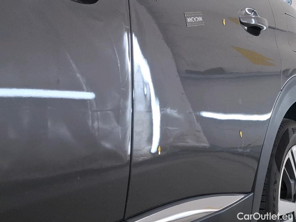  Peugeot  3008 PEUGEOT  / 2020 / 5P / SUV 1.6 HYBRID 225 E-EAT8 Allure #17