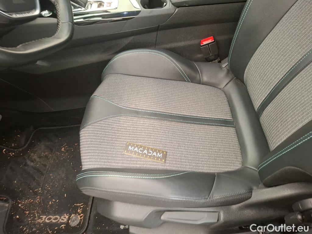  Peugeot  3008 PEUGEOT  / 2020 / 5P / SUV 1.6 HYBRID 225 E-EAT8 Allure #25