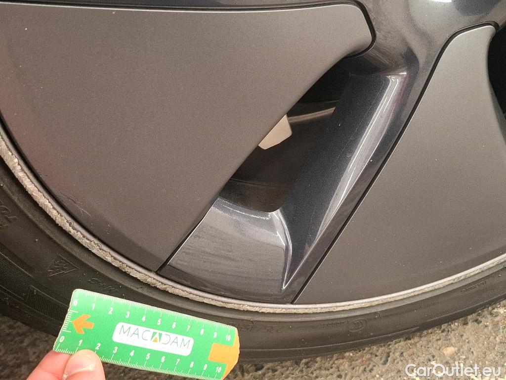  Tesla  Model 3 TESLA  / 2018 / 4P / Berline Propulsion #53